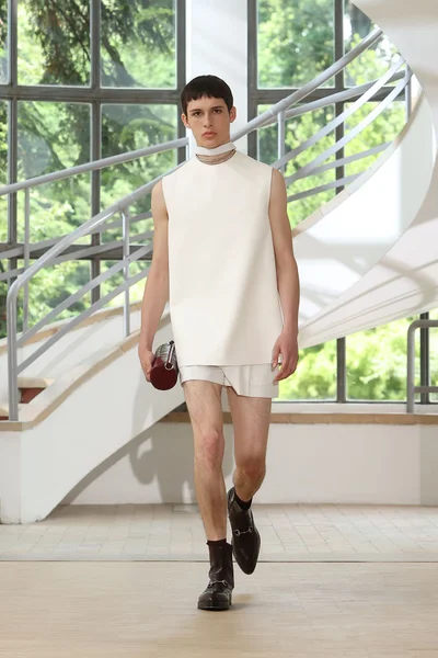Look 21